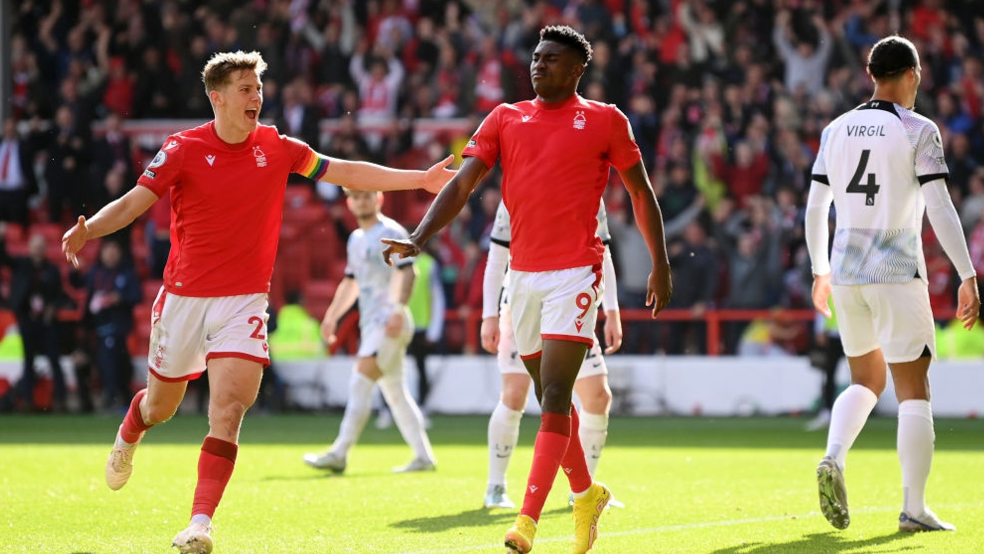 踏动作引发 踏动作引发